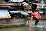 Ở hang đá cũng đưa con đi học
