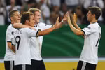 Đức 3-0 Hà Lan: Xe tăng ủi nát Á quân thế giới