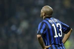 Gomez suýt tái lập kỳ tích của Messi, Inter ngước mặt than trời