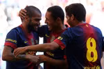 Vắng Messi, Alves giúp Tito Vilanova ra mắt thành công ở Barca
