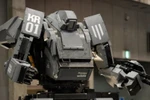 Video: Robot chiến binh tương lai của quân đội Nhật Bản