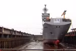 Video: Pháp hạ thủy chiến hạm Mistral đầu tiên cho Nga