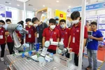 "Dở khóc dở cười" ở trường nghề: HS đã trúng tuyển, trường khác vẫn gọi nhập học