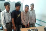 Clip: Phá ổ nhóm trộm cắp trên xe buýt thu nhiều điện thoại và ví tiền