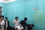 Dân mạng bức xúc clip nam sinh đánh dã man nữ sinh ngay trong lớp học