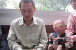 Bé trai lớp 2 bị bố đốt gây thương tích chỉ vì gói mì tôm
