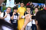 Trương Thị May đắt show sau Hoa hậu Hoàn vũ 2013