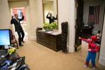 Những khoảnh khắc đời thường vui nhộn của TT Obama 