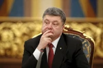 Fobes: Poroshenko mời Putin "lấy" Donbass