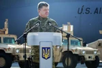 Báo Nga: Poroshenko đã có cớ để nhổ cái gai Right Sector