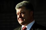 Poroshenko ký đạo luật cho phép quân đội nước ngoài hiện diện ở Ukraine