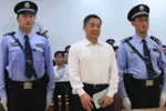 Bạc Hy Lai cười khi nghe phán quyết