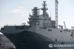 Paris đang đau đầu tính toán phi vụ bán Mistral cho Nga