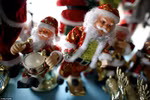Ảnh: Bên trong công xưởng sản xuất đồ trang trí Noel lớn nhất thế giới
