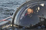 Video: Tổng thống Putin lặn xuống đáy biển Baltic khám phá xác tàu