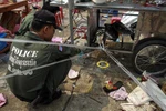 Đánh bom nhằm vào người biểu tình tại trung tâm mua sắm lớn ở Bangkok