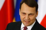 Chủ tịch Quốc hội Ba Lan xin lỗi Putin vì vu cáo gợi ý "chia Ukraine"
