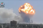 Video: Nổ lớn tại kho vũ khí ở thành phố Homs, Syria