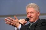 Bill Clinton thu nửa triệu đô cho 45 phút phát biểu tại Israel