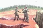 Video: Lính Trung Quốc suýt gặp nạn khi tập ném mìn thật