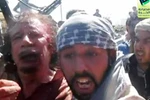 Hình ảnh thảm thương lúc ông Gaddafi bị bắn vào đầu
