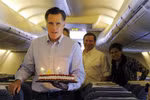 Cuộc sống của Mitt Romney trên máy bay riêng đi vận động tranh cử