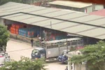 Quận Hoàng Mai kiểm tra hai "kho bom" gas khổng lồ dưới chân cầu Thanh Trì