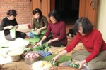 Gia đình Đại tướng Võ Nguyên Giáp gói bánh chưng tại Vũng Chùa - Đảo Yến 