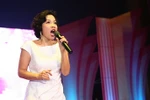Mỹ Linh và các nghệ sỹ "thổi" xuân ấm áp cho Hà Nội