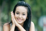 Lê Hoàng Bảo Trân: Dáng thanh tú, cười trong veo