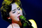 Lệ Quyên càng biểu diễn càng "kiệm vải"