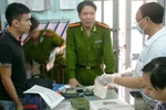 Dương Tự Trọng đã dùng những đối tượng cộm cán nào để giúp cho anh trai bỏ trốn?
