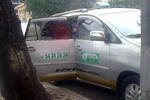 Taxi dù: Đồng hồ nhảy tiền Việt, tài xế tính thành... USD