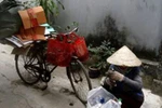 Trò lừa đảo mới của "bà đồng nát" và "cô công nhân"