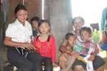 Chuyện những cô gái 14 tuổi đã 3 đời chồng