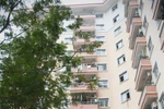 Rơi từ tầng 9, người đàn ông tử vong tại Linh Đàm