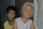 Bi hài “dân công trường” lũ lượt “xét AIDS” sau ngày góa phụ chết