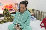 Nạn nhân bị cướp chém lìa tay xuất viện