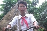 "Rắc rối" vụ “học sinh nhặt 1,2 tỉ đồng trả lại người mất” 