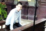 Ba người suýt mất mạng vì tên cướp ngủ quên trong nhà