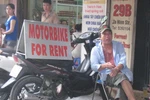 Nghề ngồi mát hốt bạc ở phố cổ