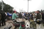 Dân bao vây hàng chục côn đồ truy sát một gia đình giữa ban ngày