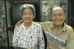 Cặp vợ chồng già hăng hái đi... hiến xác