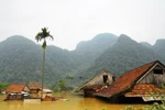 14 người chết và mất tích vì mưa lũ 
