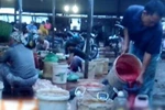 Hãi hùng lòng lợn, tiết canh trộn phân