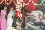 Video: Lao vào đám cưới cướp dây chuyền cô dâu