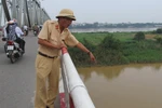 Thượng tá cứu người nhảy cầu là "Công dân Thủ đô ưu tú"