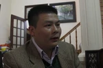 Xin lỗi vì sách 'có in hình cờ Trung Quốc'