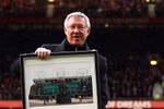 Tìm người kế vị Alex Ferguson: Một phương trình vô nghiệm