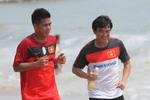 Đội tuyển Việt Nam ở Nha Trang: “Anh ơi, cho em mượn lá phổi đi!”